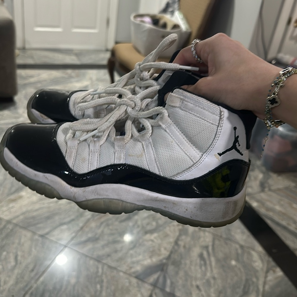 Air Jordan 11 Retro GS 'Concord size 6 1/2 men